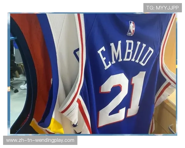 NBA常用品牌盘点:球员装备、服饰与合作厂商全汇总 NBA常用品牌盘点:球员装备、服饰与合作厂商全汇总