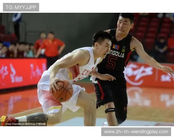 篮球比赛中“突破吸引防守后分球线路”是否由球员投射倾向决定